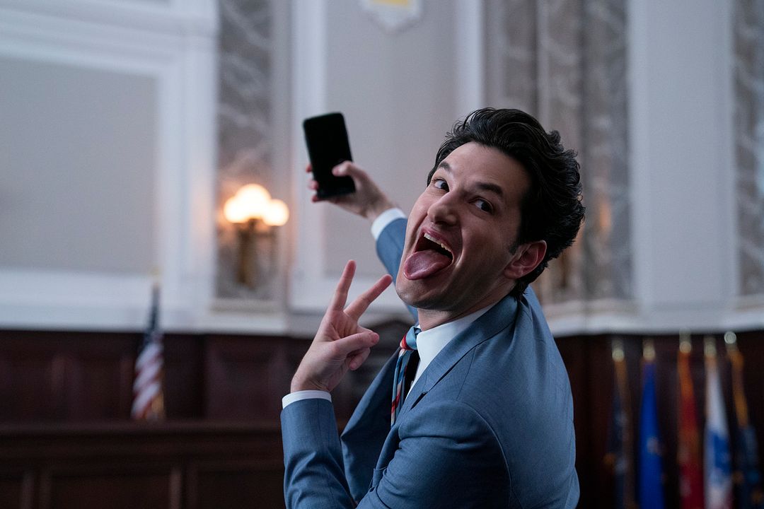 Space Force : Fotos Ben Schwartz