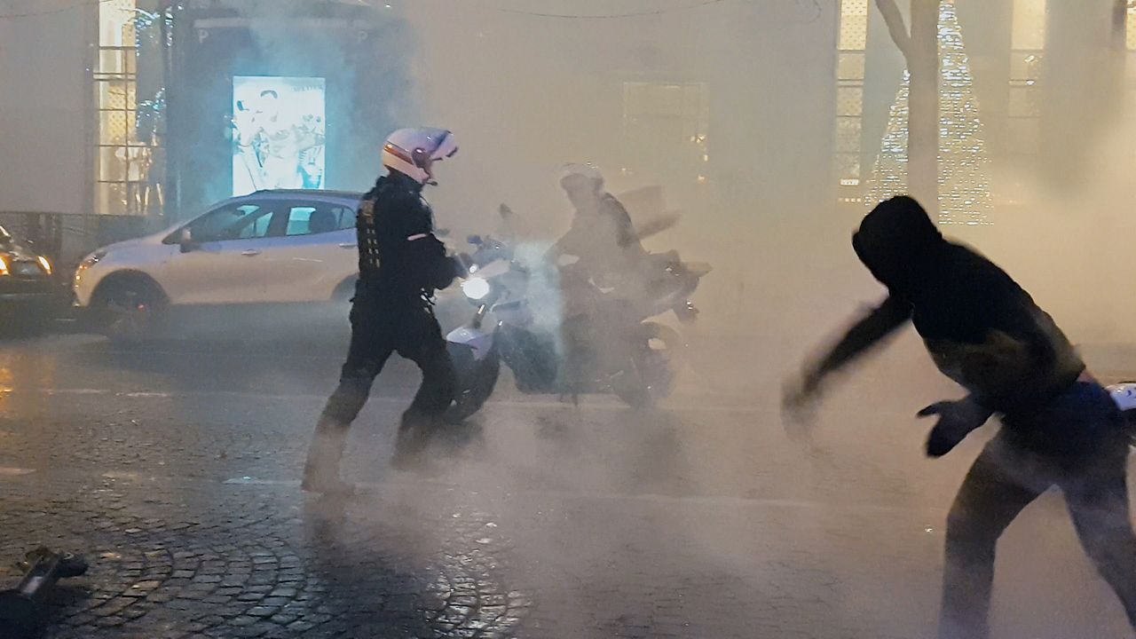 Un pays qui se tient sage : Fotos