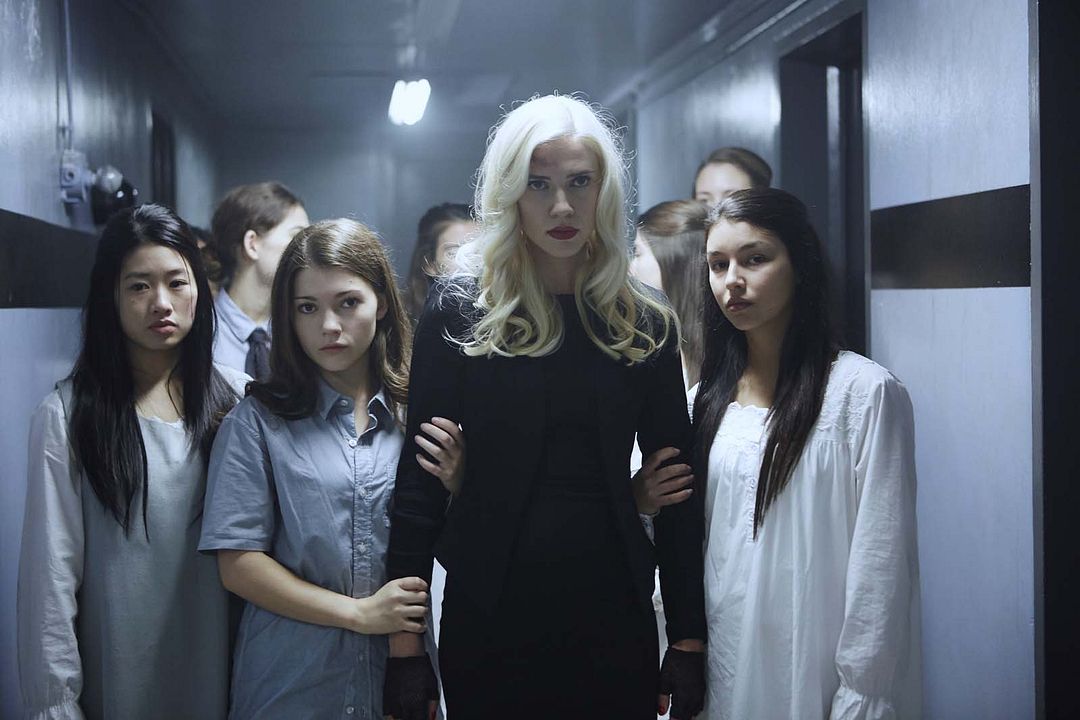 Level 16 : Fotos Katie Douglas, Sara Canning