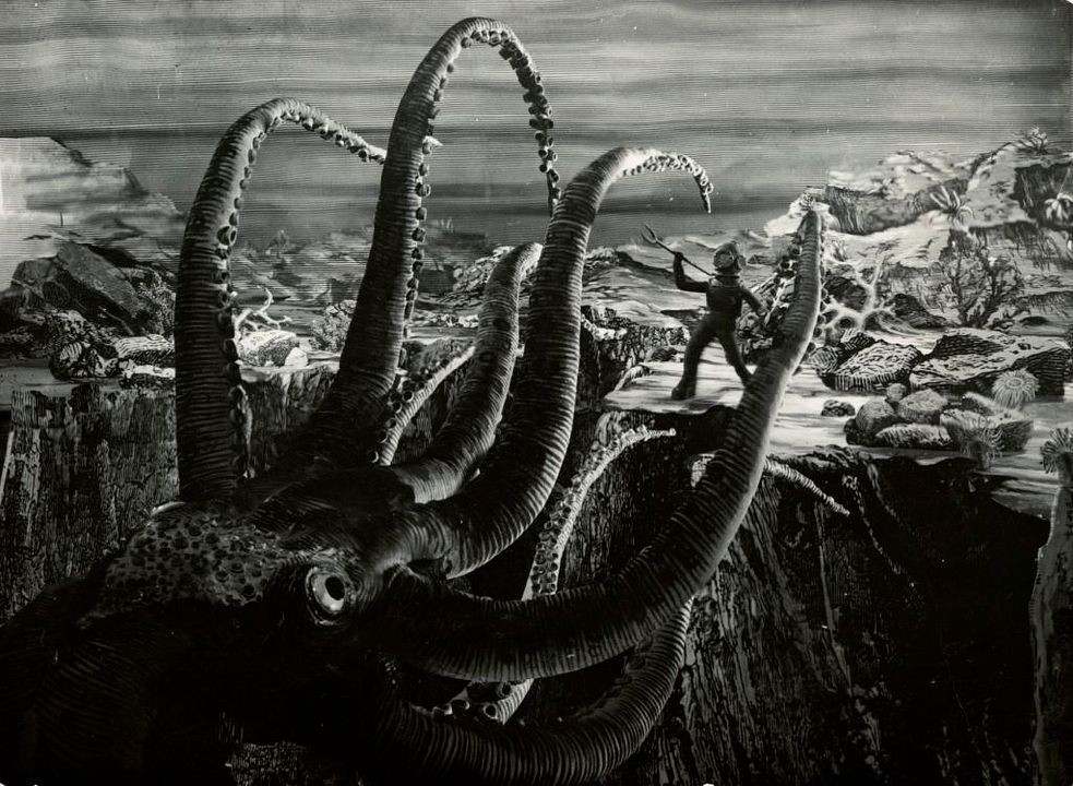 Invention for Destruction : Fotos