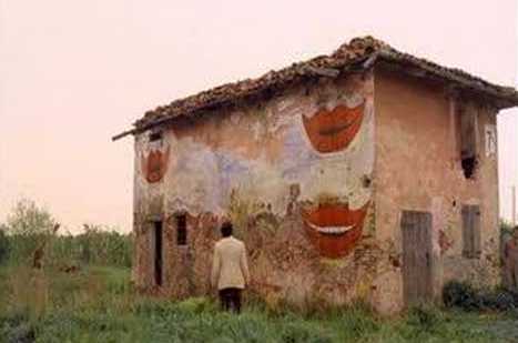 A Casa Com Janelas Sorridentes : Fotos