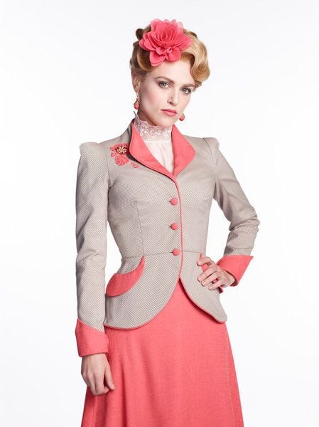 Revista Katie McGrath