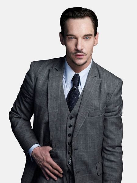 Revista Jonathan Rhys-Meyers