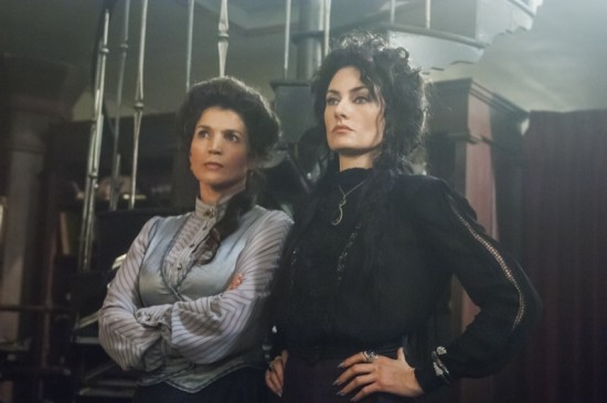 Witches of East End : Fotos Mädchen Amick, Julia Ormond