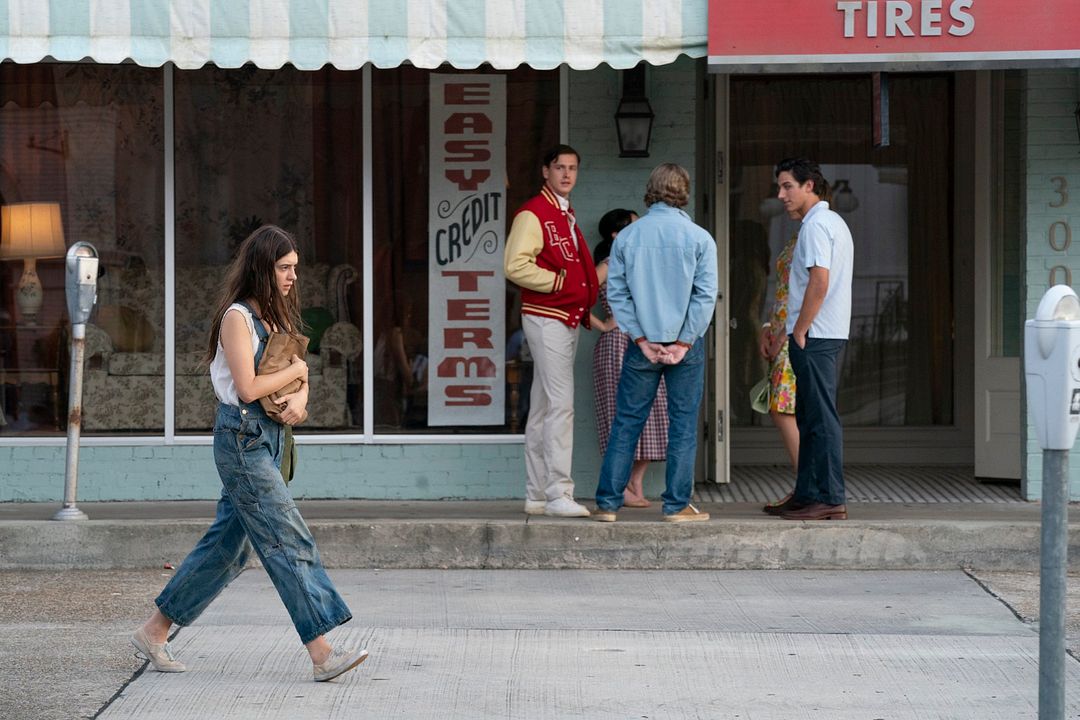 Um Lugar Bem Longe Daqui : Fotos Daisy Edgar-Jones