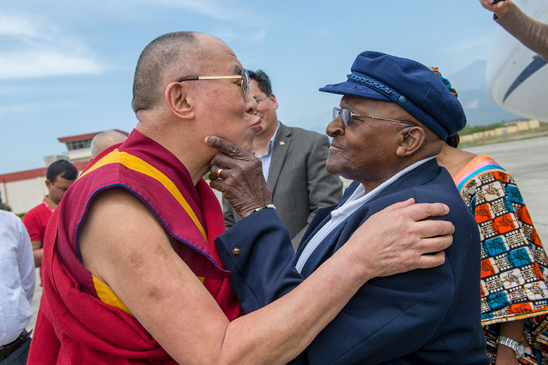 Missão: Alegria em Tempos Difíceis : Fotos Dalaï Lama, Desmond Tutu