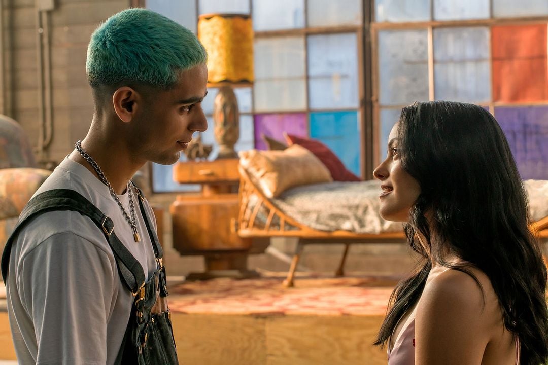 Justiceiras : Fotos Camila Mendes, Rish Shah