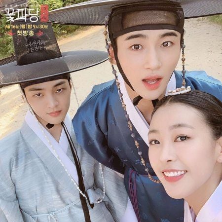 Os Casamenteiros de Joseon : Fotos