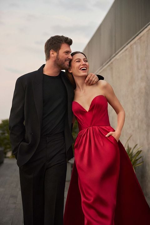 Revista Kıvanç Tatlıtuğ, Serenay Sarıkaya