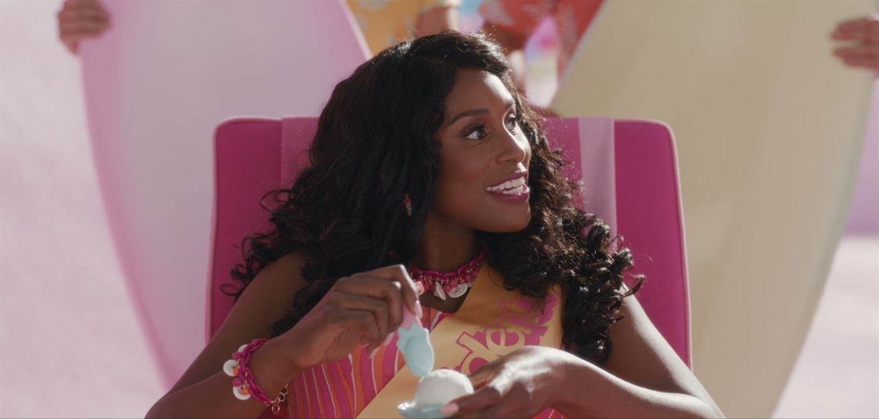 Personagem de Issa Rae no filme 'Barbie' ganha boneca oficial