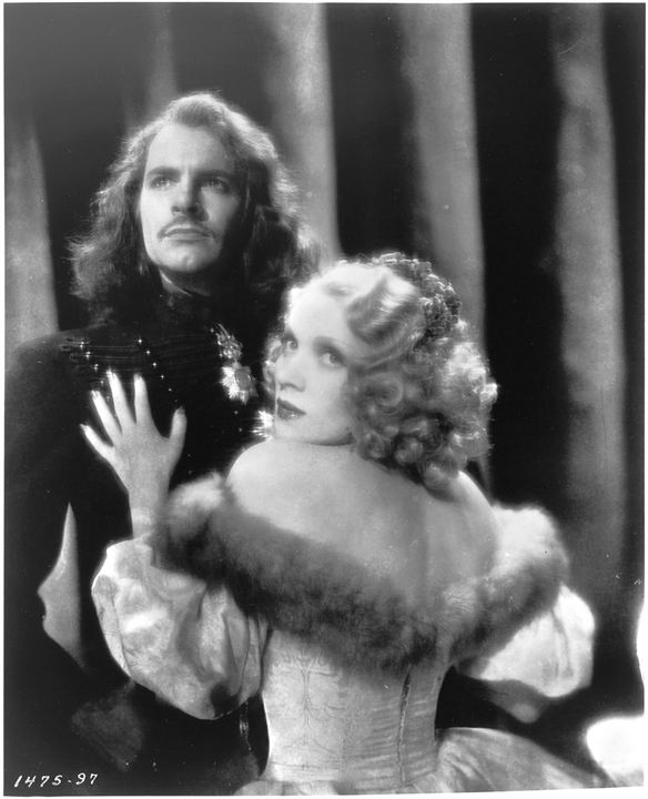 A Imperatriz Vermelha : Fotos John Lodge, Marlene Dietrich
