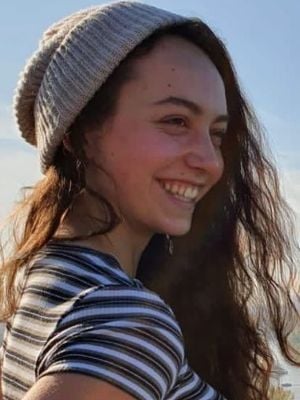 Poster Maeve Courtier-Lilley