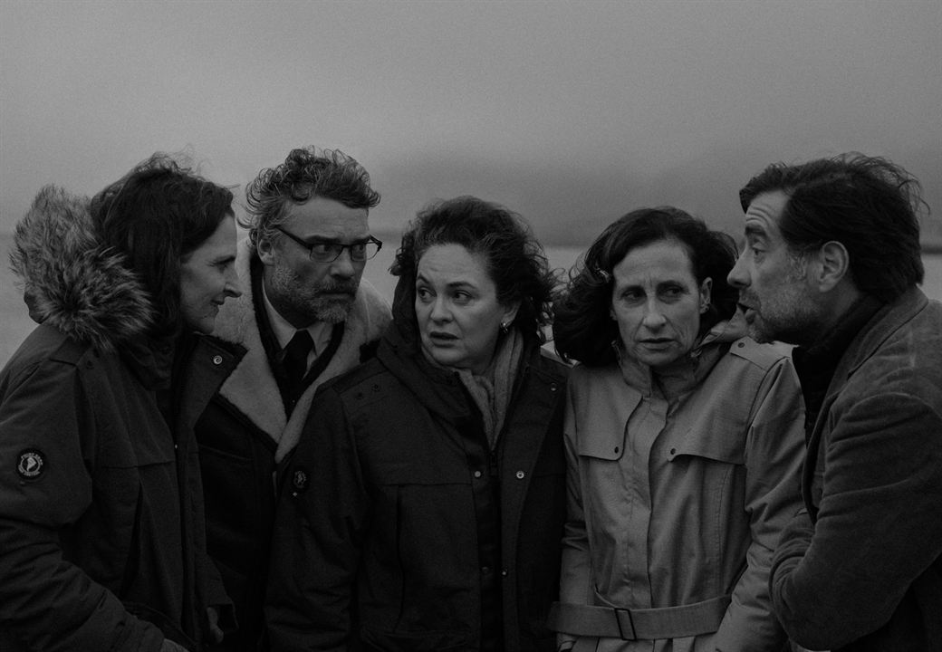 O Conde : Fotos Amparo Noguera, Antonia Zegers, Diego Muñoz, Marcial Tagle