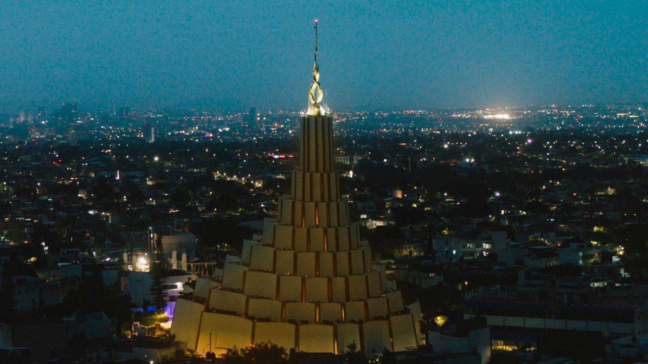 Escândalos na Igreja A Luz do Mundo : Fotos